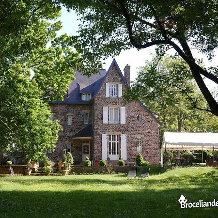 La Maison Rouge Broceliande Montauban-de-Bretagne Exterior photo